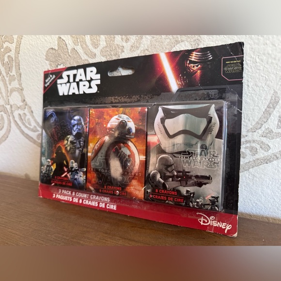 Star Wars The Force Awakens 3 Pack 8-Count Crayons - Picture 6 of 6